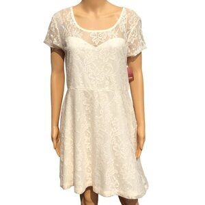 Off White  Junior Size XL 15-17 Floral‎ Lace Overlay Dress Beachy Flowy Feminine